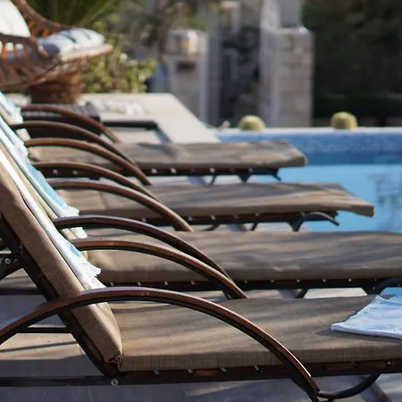 Villa Sole Tlos- Central Location, 5-Min Walk To The Old Town, Private Pool And Garden * Kaş