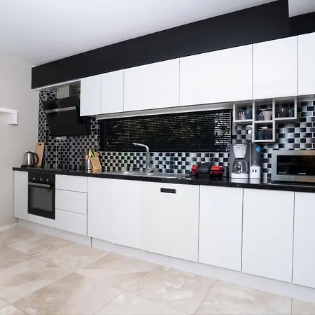 Villa Sole Tlos- Central Location, 5-Min Walk To The Old Town, Private Pool And Garden Kaş